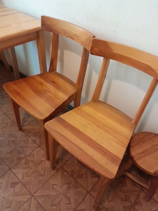 Krzesła kuchenne 3 sztuki.