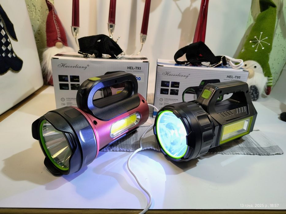 Кемпінговий ліхтар HEL-T93 HEL-T95 сонячні батареї 
HEL-T93  або HEL-T