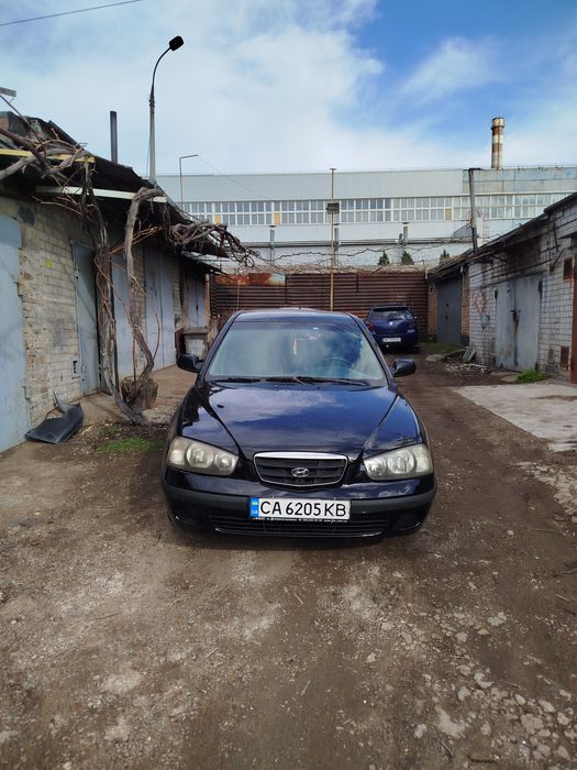 Hyundai Elantra 2001