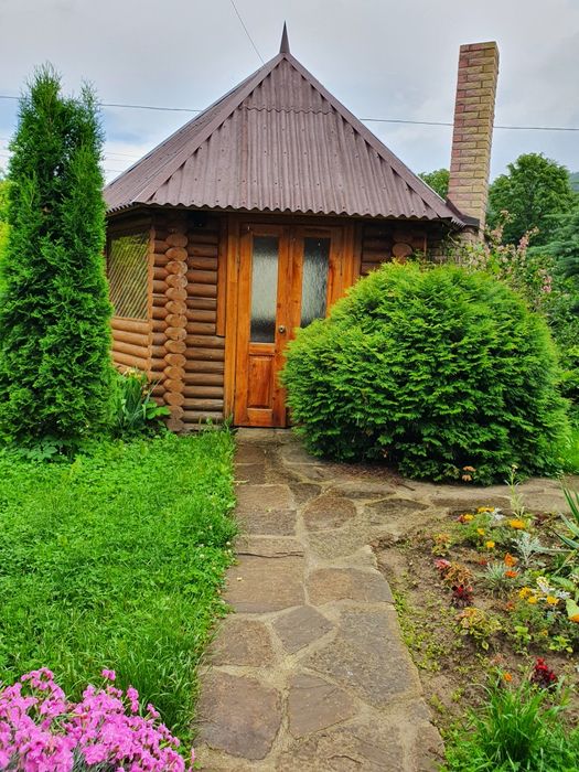 Окремий будиночок подобово. Котедж в Карпатах. Відпочинок в Яремче.