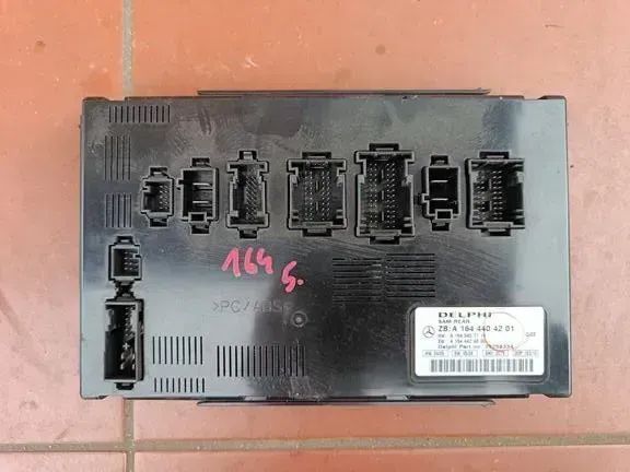 MERCEDES W164 ML LIFT MODUŁ SAM BSI TYLNY A1644404201
