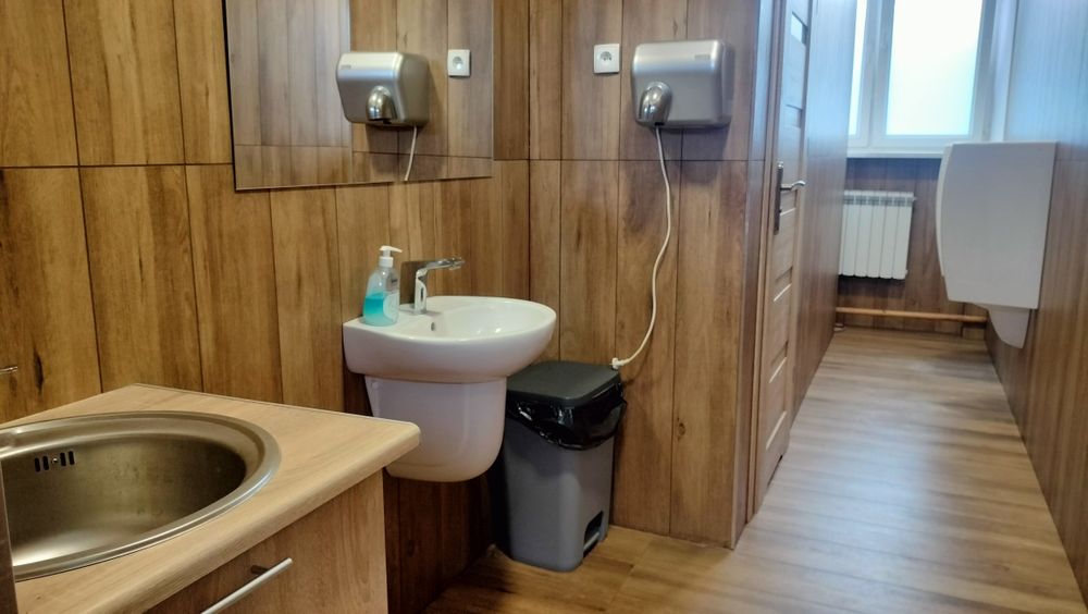 Pomieszczenie usługowo - biurowe