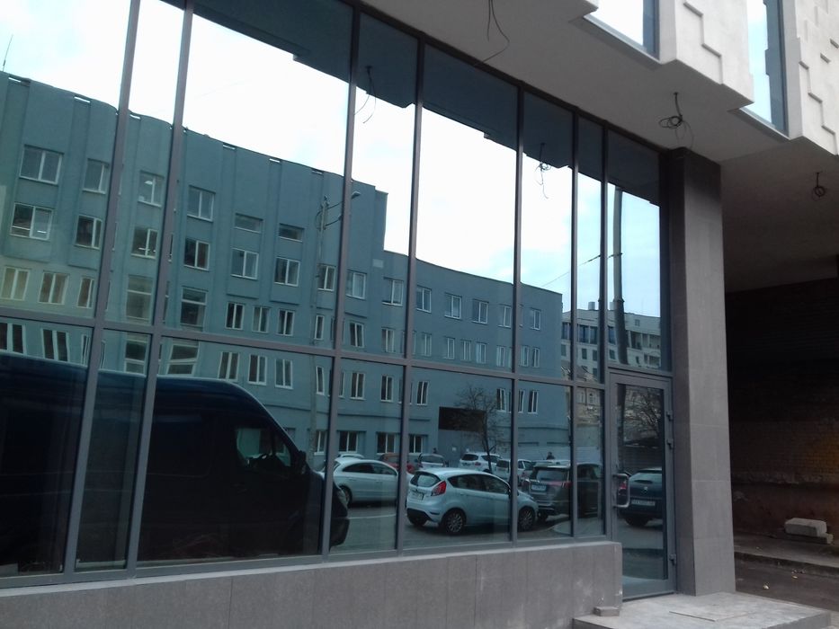 Тонуваня скла плівки тоніровка  сонцезахисні  робота  скло вікна даері захист протиударна плівка сонцезахисна