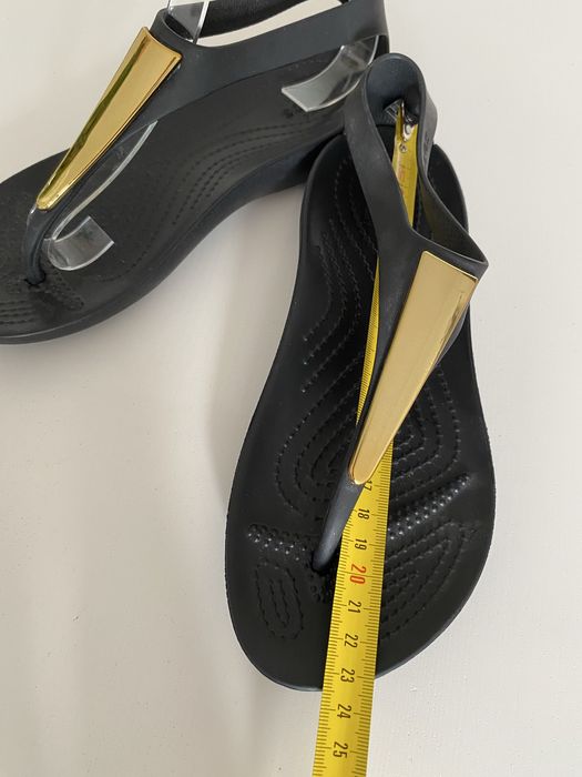 Nowe sandaly Crocs Serena Flip Metallic Bar r. 36/37 W6