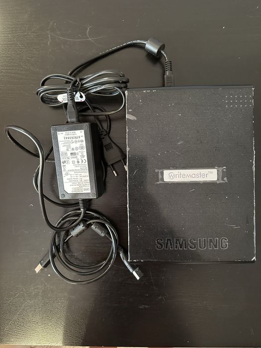 Samsung External DVD Writer Model SE-S164 - Usado como Novo!