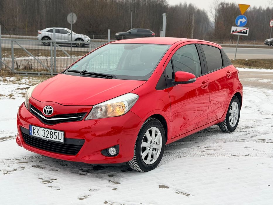 Toyota Yaris Toyota Yaris 2013 | 1.3 Benzyna | Manual | 90 000 km |