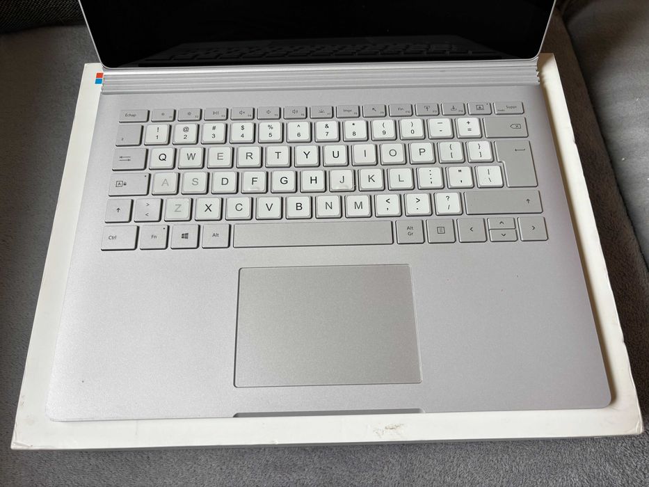 Microsoft Surface Book 2 13 i7 GTX1050 8GB/256GB dotykowy ekran