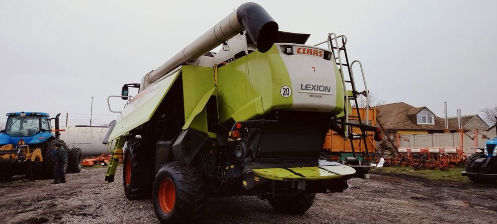 Продам комбайн Лексіон 570