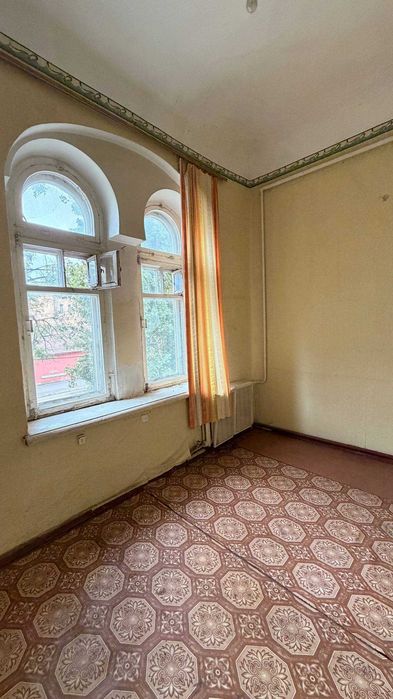 2-кімнатна квартира в історичному центрі біля парку Шевченка!
