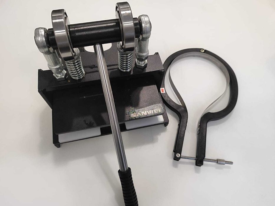 Професійна машина для різки накладок настільного тенісу | Megaspin