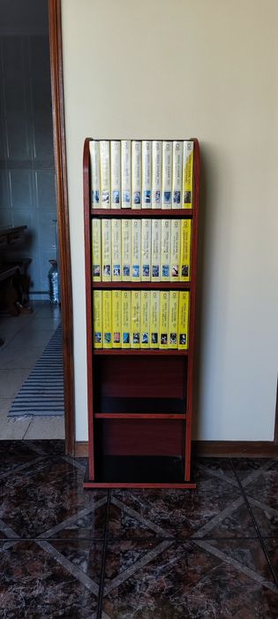 Móvel arrumação livros/cacetes