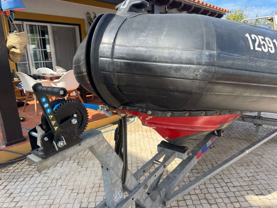 Barco RIB em Alumínio com Motor Yamaha 30HP (2023) + Atrelado