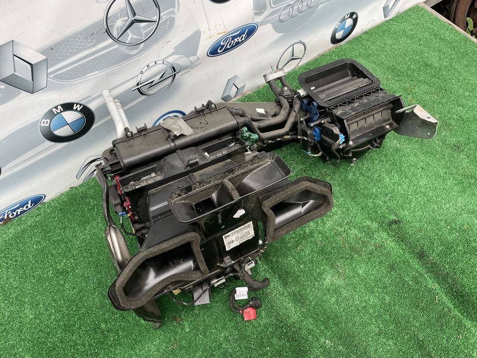 Корпус печки вентилятор заслонка А4 Б7