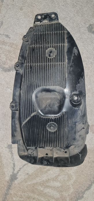 Подкрылок задний акцент