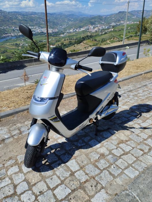 Scooter elétrica