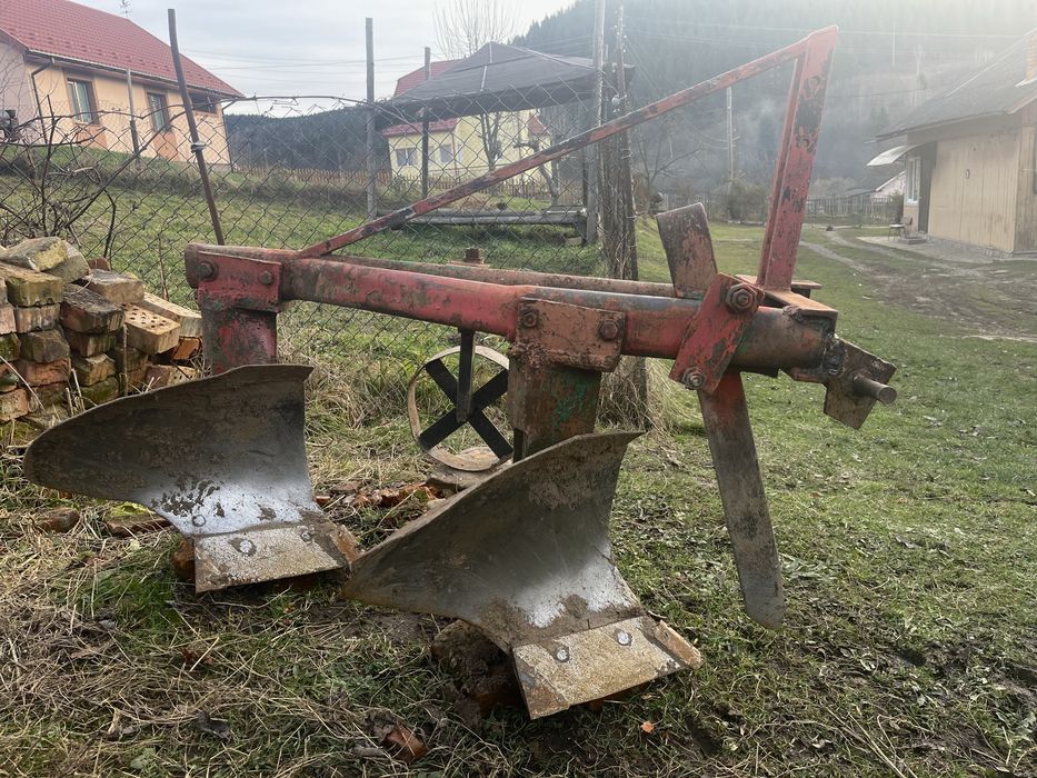 Продам плуг 2-ох корпусний до мінітрактора