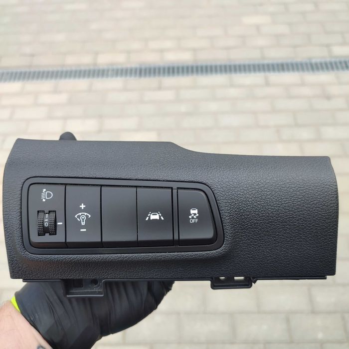 Hyundai Tucson III lift panel sterowania
