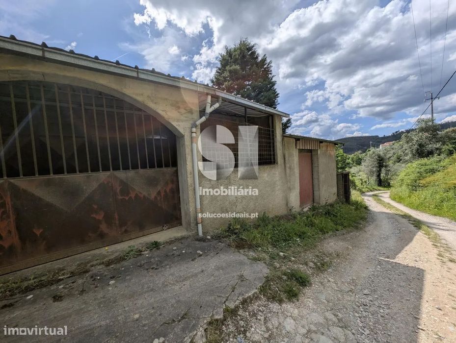 Terreno com 14000m2 em Arganil