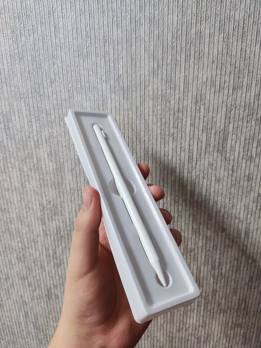 Продам стілус +2 наконечника для планшетів активний, ємнісний, універ