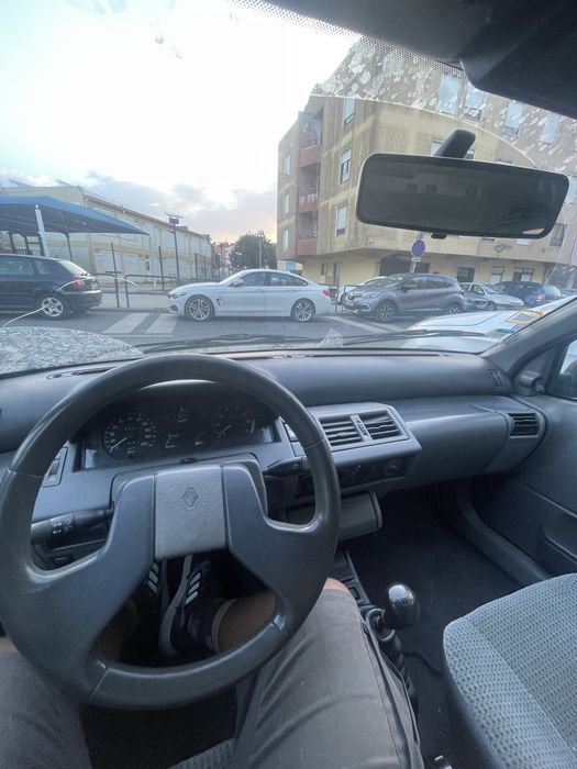 Renault Clio 92