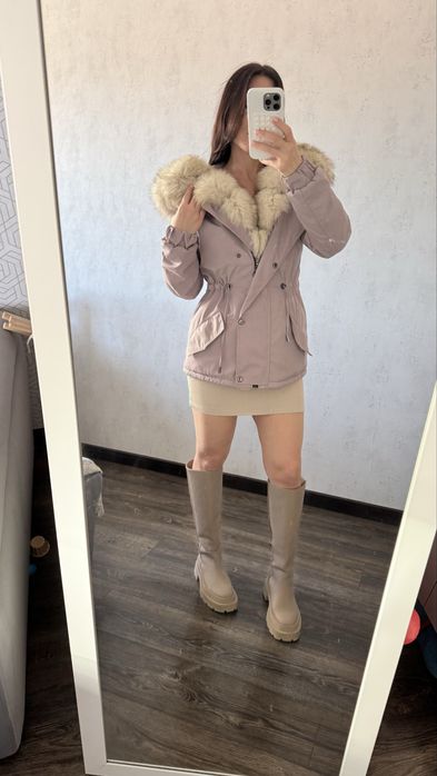 Продам парку, с песцом, зммнюю куртку, пуховик