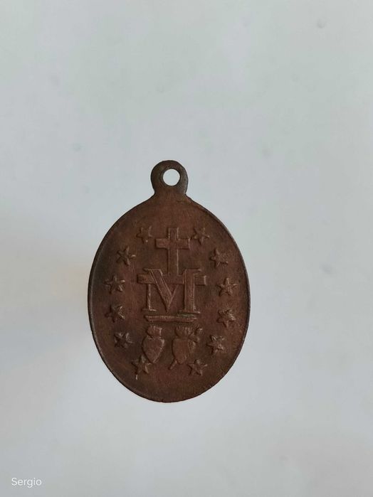 Religious Pendant  Lot 33