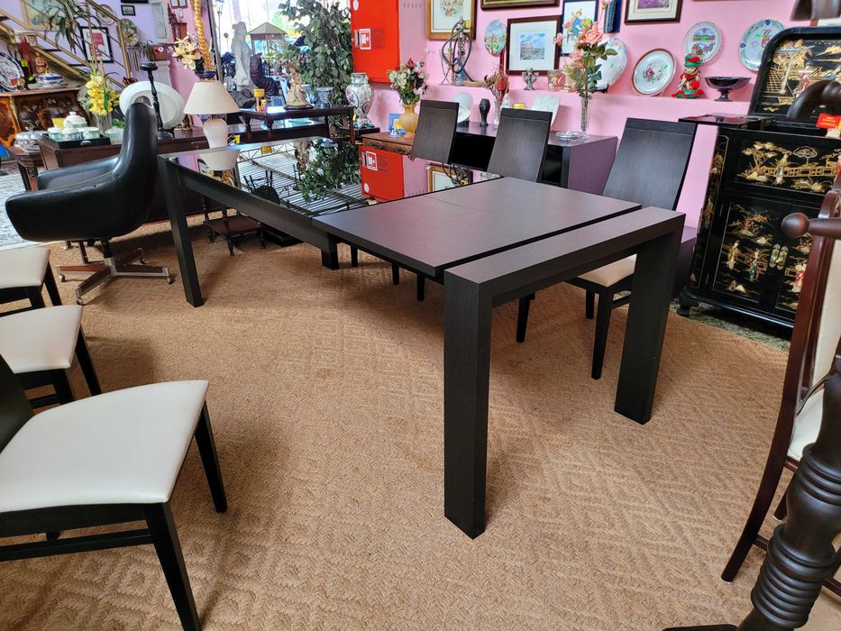 Excelente mesa de sala - Extensível - Marca Antarte - óptimo