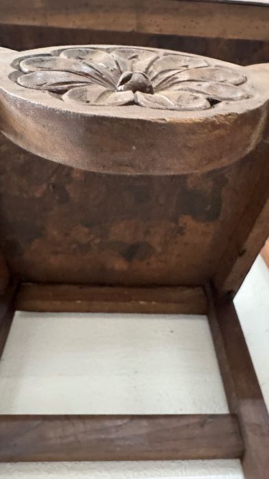 Conjunto de 5 cadeiras em couro lavrado