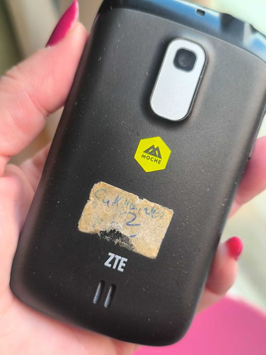 Telemóvel Moche Script 64 - Ecrã Touch e Teclas