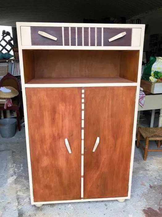 Guarda Fatos dos anos 70, remodelado.