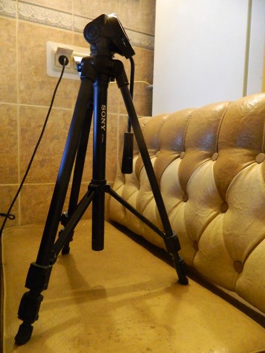 Продам цифрову відеокамеру Panasonic NV-MD10000 GC