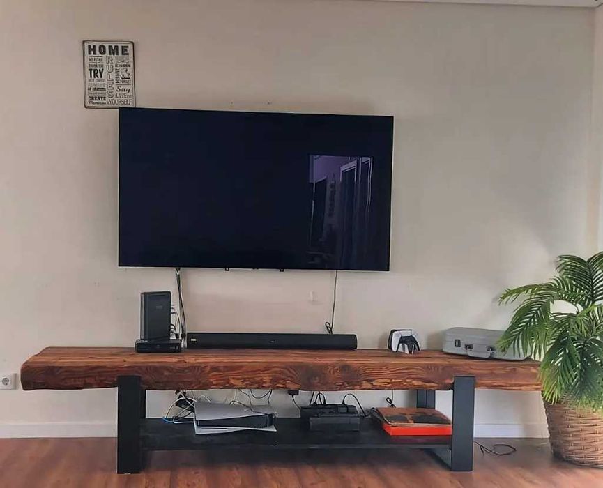 Aparador indústrial em sulipas da linha de ferro