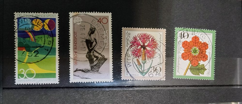 Niemieckie stemplowane znaczki z rocznika 1974