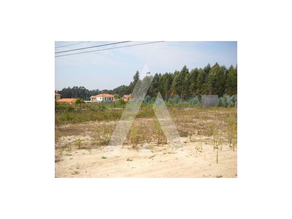 Lotes de terreno, com 325m2