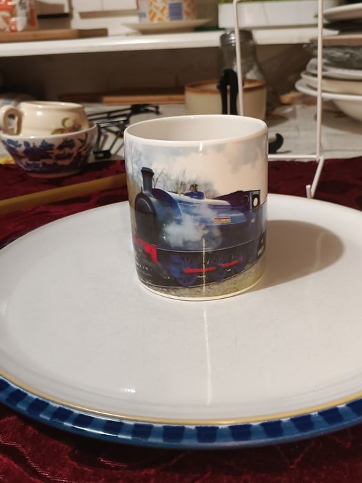 Kubek kolejowy – parowóz DATA Fine Bone China 9 cm defekt