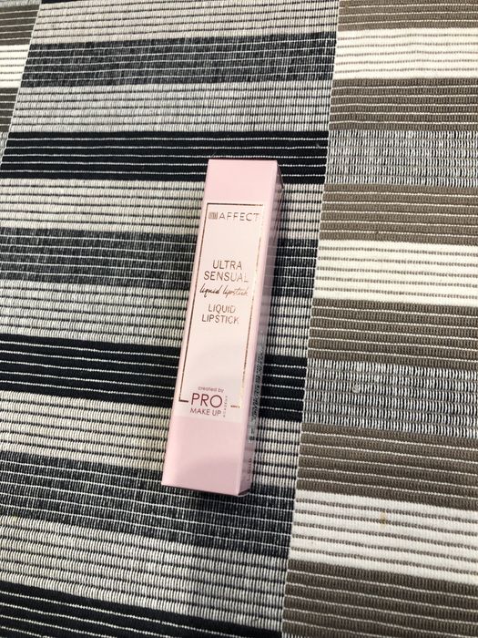 Pomadka Affect w płynie Ultra Sensual Sweet Temptation - NOWA!