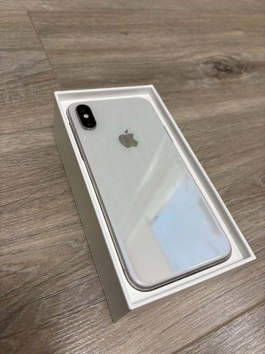 Продам Iphone xs 64 GB в ідеальному стані