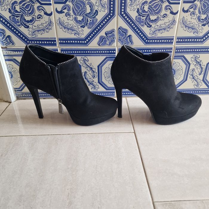 Botas Camurça novas