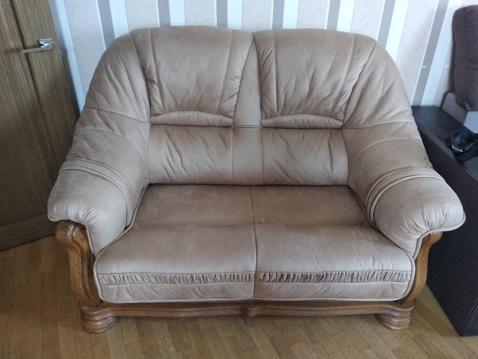 Перетяжка и ремонт мягкой мебели