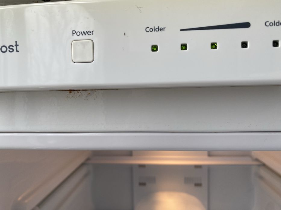 Frigorifico Combinado SAMSUNG NO FROST  RL 34SCSW avariado