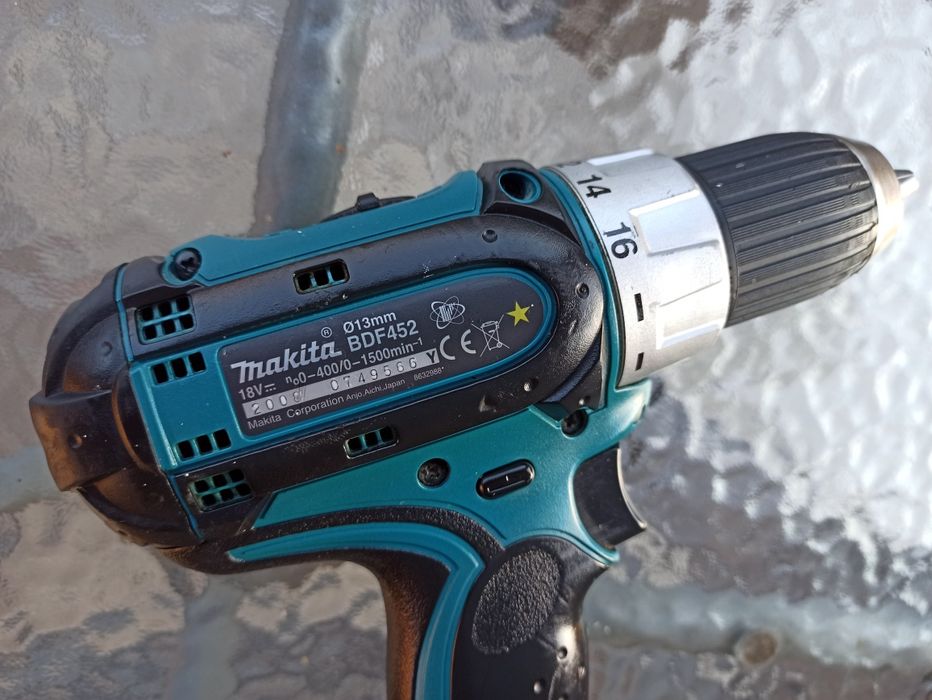 Zestaw Wkretarka MAKITA BDF452 + dwie baterie 6AH + ładowarka