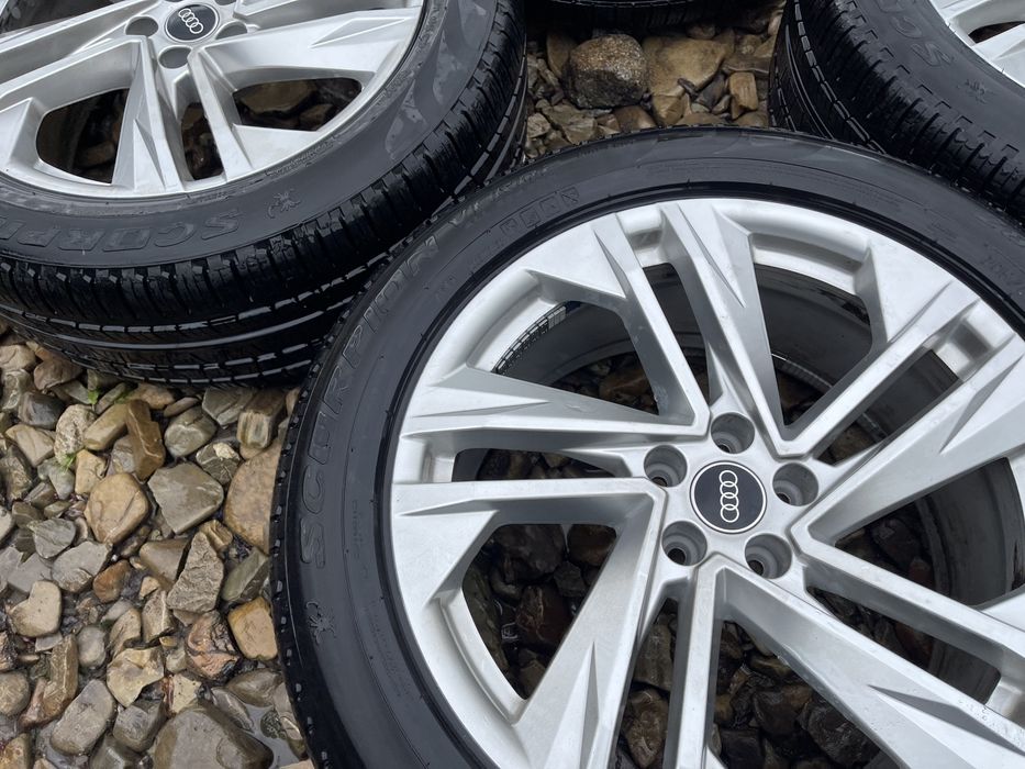 Комплект колісних дисків E 9Jx20H2 ET 28 AUDI Q7 4M 2016-