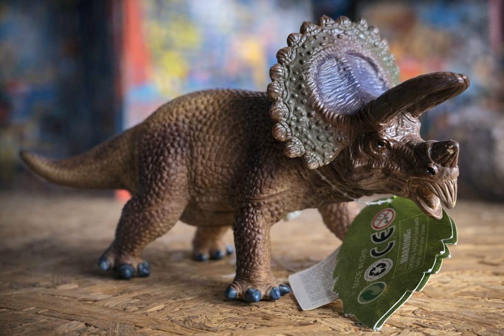 Super figurka zabawka dla dzieci Dinozaur nowy
