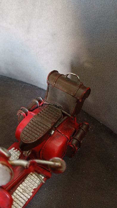 Skuter metalowy ozdoba na półkę