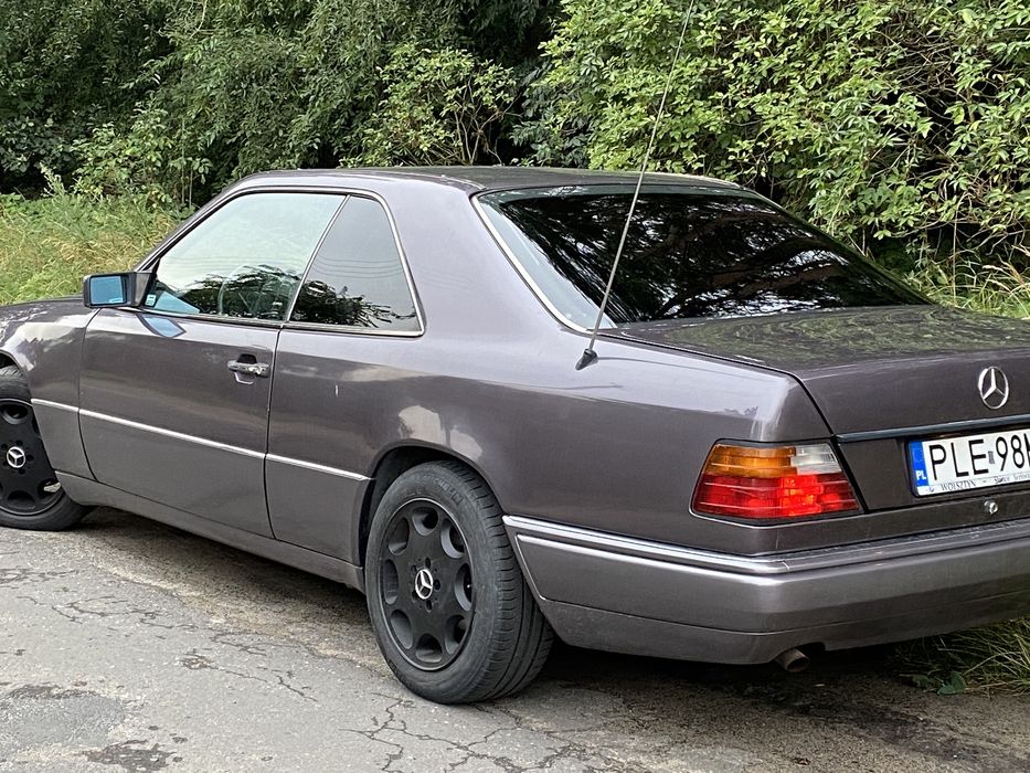 Mercedes 124 Coupe