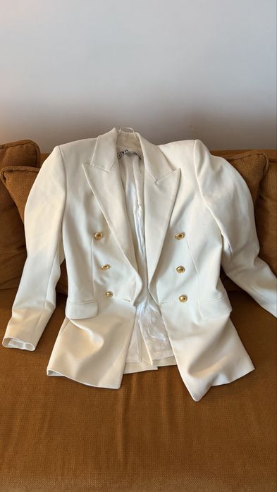 Білий жакет Zara