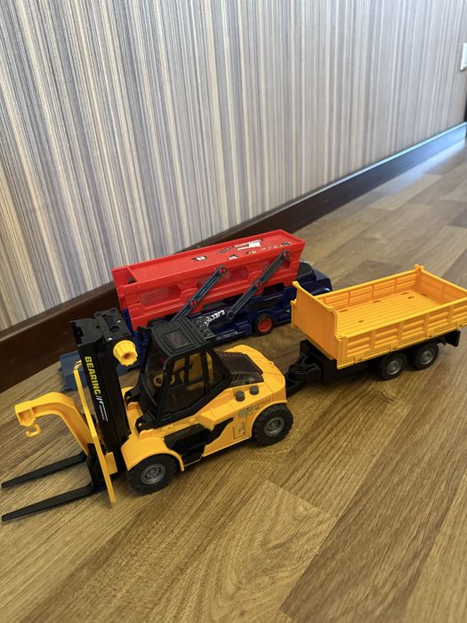 Навантажувач з причепом