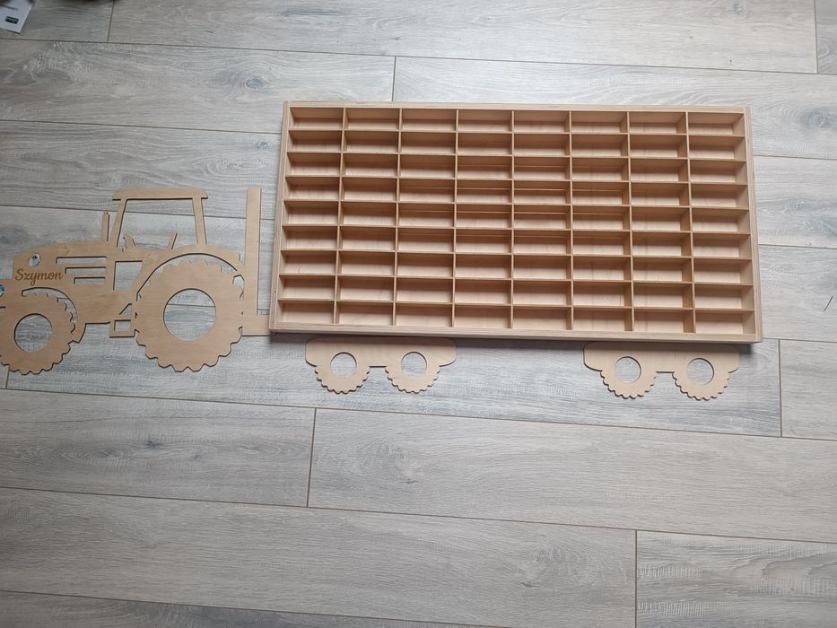 Półka na samochodziki