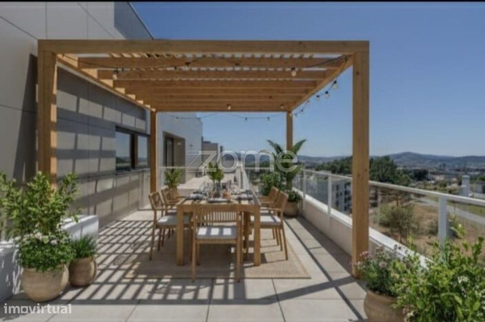 Penthouse T3 Nova Gualtar