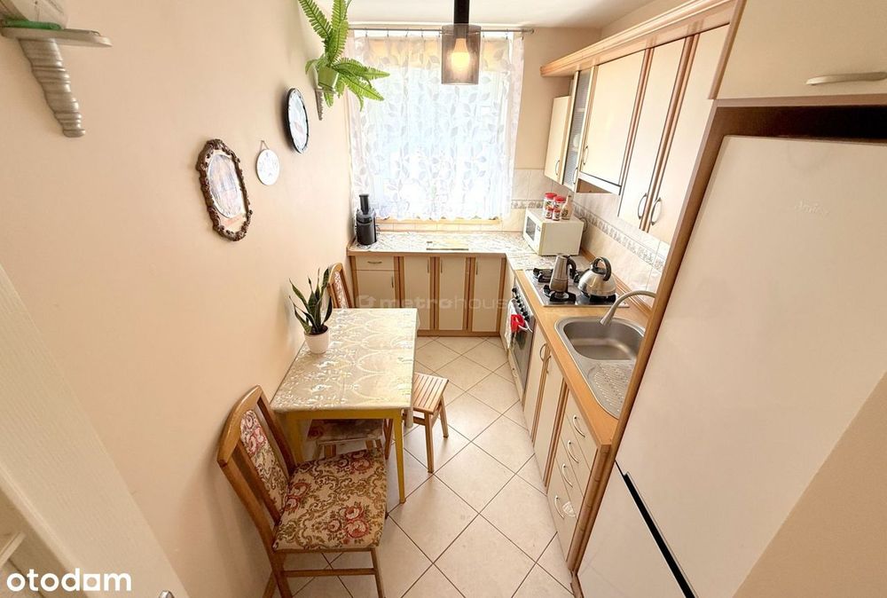 3 pokoje / CO miejskie / balkon / 1 piętro